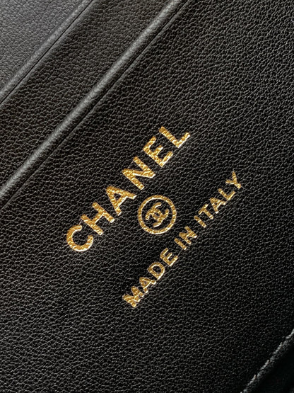 VANITY CASE 19 IN BLACK MIX WHITE QUILTED TWEED GOLD HARDWARE