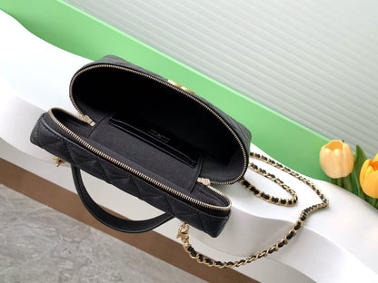 VANITY CASE 19 IN BLACK GRAINED CALFSKIN GOLD HARDWARE