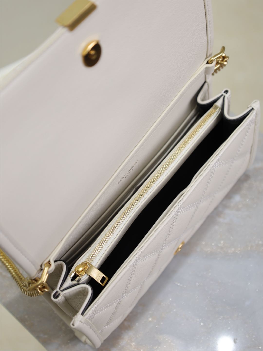 BECKY 22 IN WHITE QUILTED LAMBSKIN GOLD HARDWARE