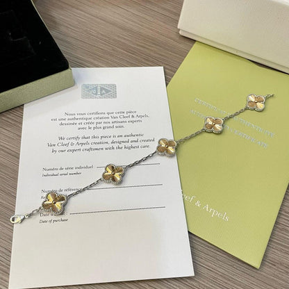 [AURORA]CLOVER  5 MOTIFS  CHRISTMAS LIMITED EDITION BRACELET