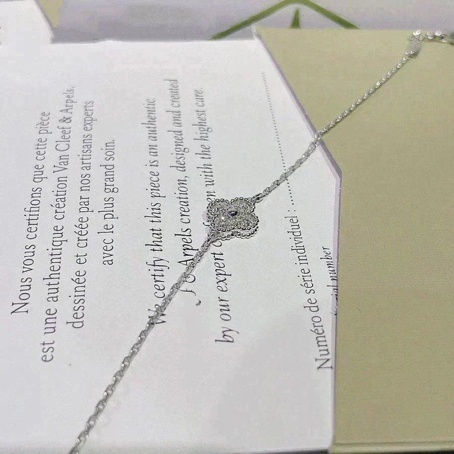 [AURORA]CLOVER  SINGLE FLOWER BRACELET SILVER