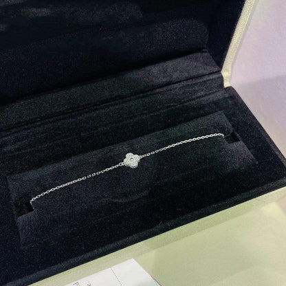 [AURORA]CLOVER  SINGLE FLOWER BRACELET SILVER