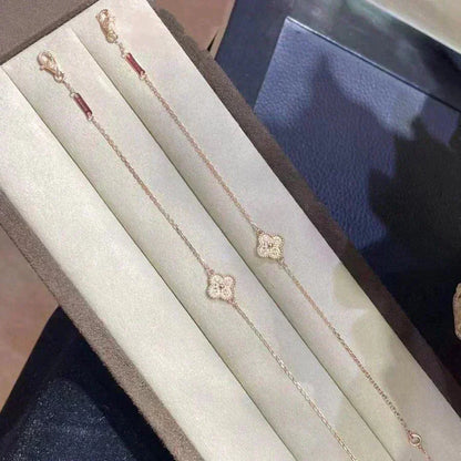 [AURORA]CLOVER SINGLE FLOWER BRACELET