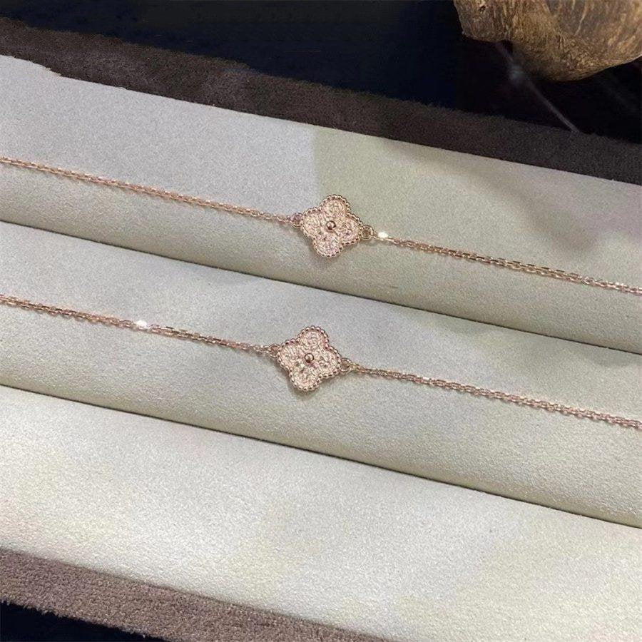 [AURORA]CLOVER SINGLE FLOWER BRACELET