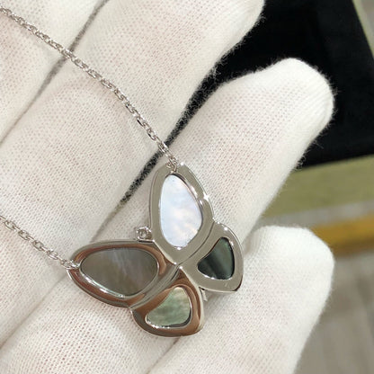 [AURORA]LARGE BUTTERFLY SILVER PENDANT DIAMOND NECKLACE