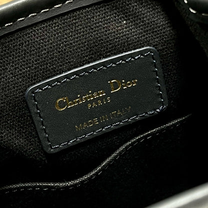 CEST CD 17CM BLUE OBLIQUE EMBROIDERY