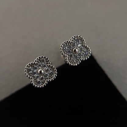 [AURORA]CLOVER MINI DIAMOND STUD EARRINGS