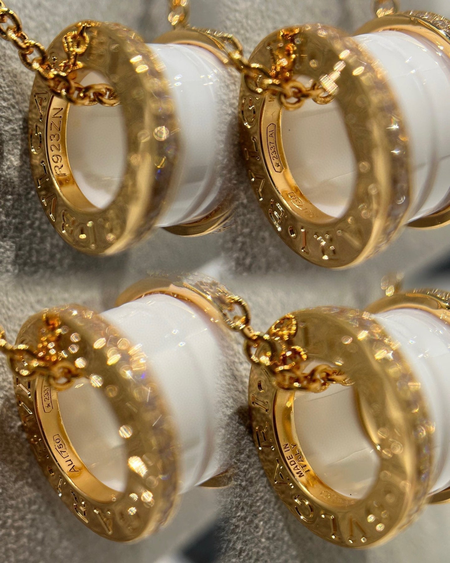 [AURORA]ZERO 1 WHITE CERAMIC DIAMOND PINK GOLD NECKLACE